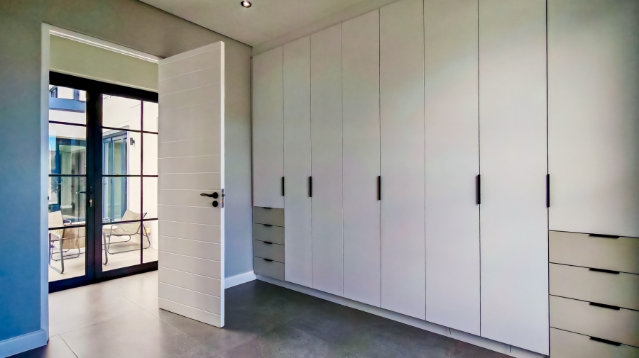 4 Bedroom Property for Sale in Sitari Country Estate Western Cape